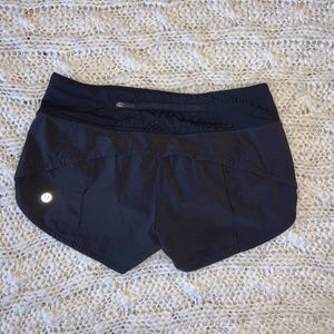 Black LuLuLemon shorts